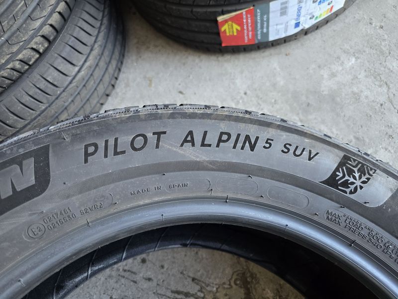 225/60/18 MICHELIN 4бр