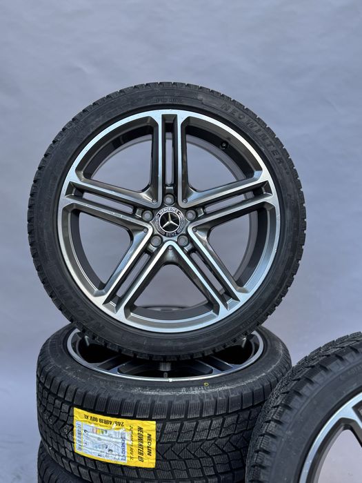 Нови ! Оригинални джанти 19 цола mercedes с нови зимни гуми