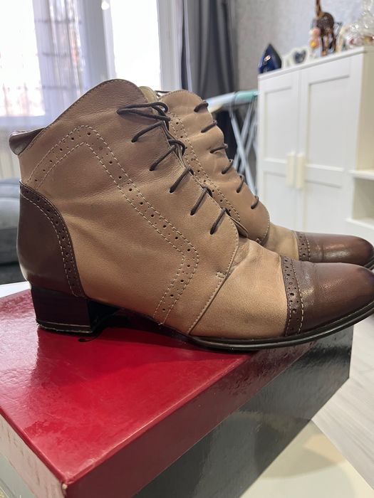 Продам женскую обувь