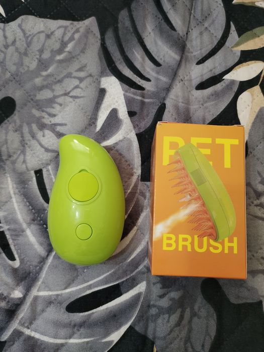 Продам щётку для животных