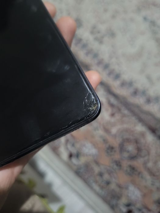 Обменяю 2 телефонa на 1