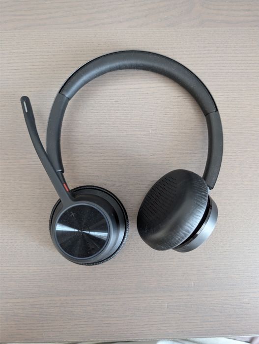 Casti office USB-C Poly Voyager 4320