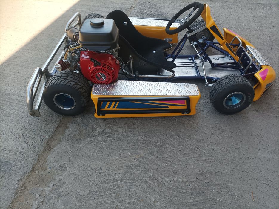 Vînd Kart Honda benzină