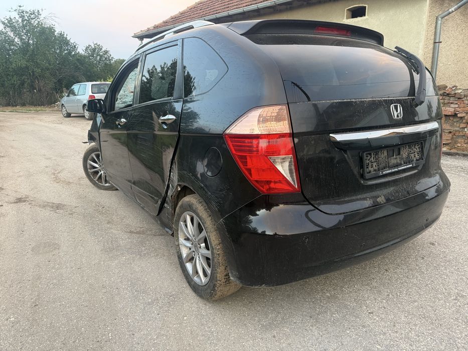 Хонда ФР-В  ФРВ 2,2д 140кс на части/Honda FR-V 2,2 140ks na chasti