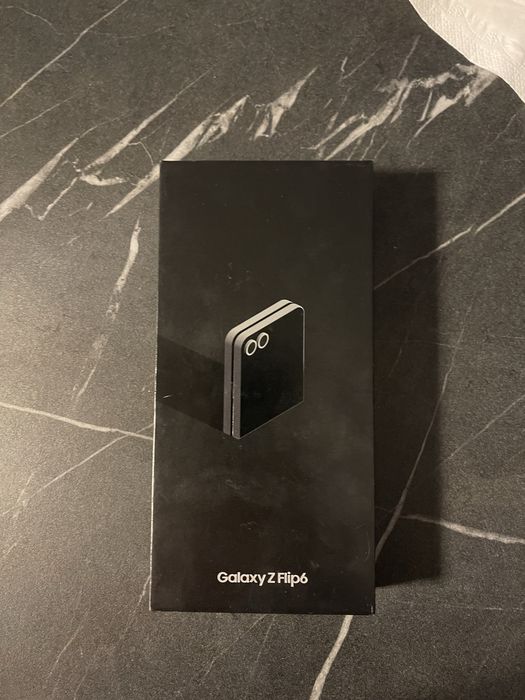 Vand Samsung Z Flip 6