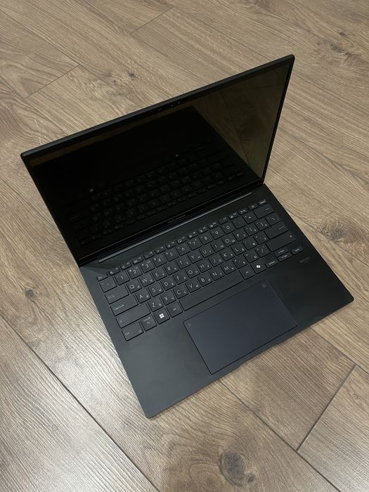 Продам ноутбук ASUS Zenbook 14 OLED