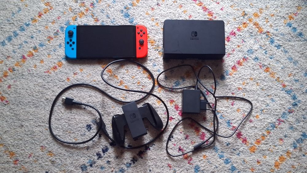 Nintendo Switch OLED ca nou!