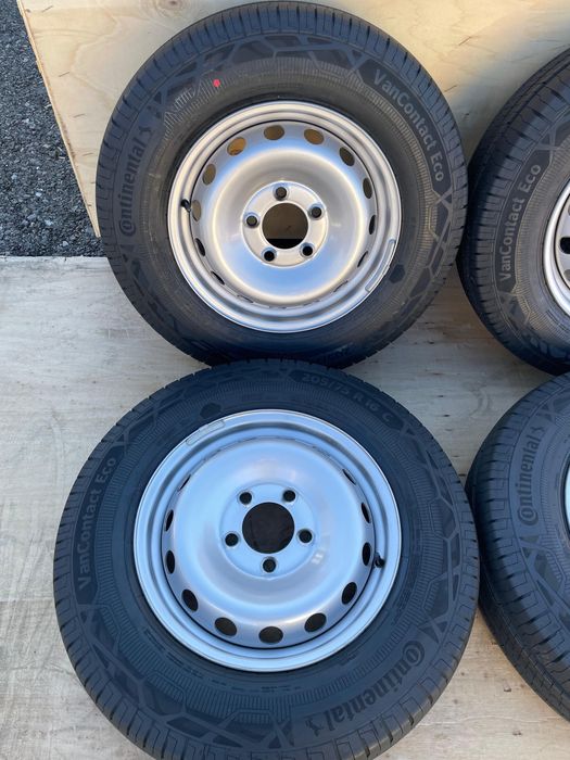 Set jante cu anvelope noi vara 205 75 r16c Continental Renault Master