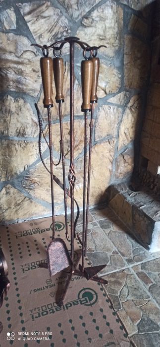 Аксесоари за камина  и кошница за дърва