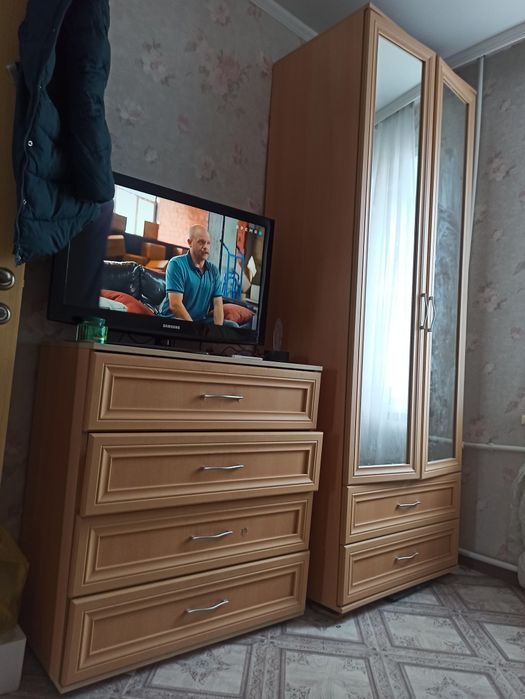 Продам шкаф с камодом