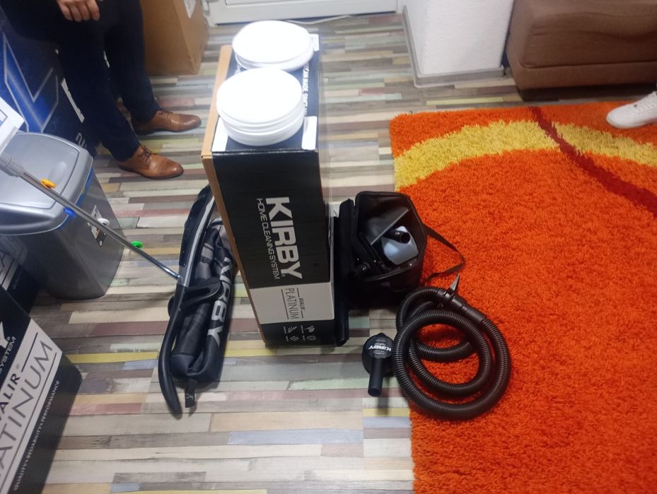 Servici de curățenie/aspirare în profunzime