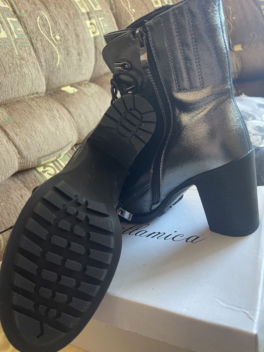 *ЧИСТО НОВИ* Дамски Боти ТОК