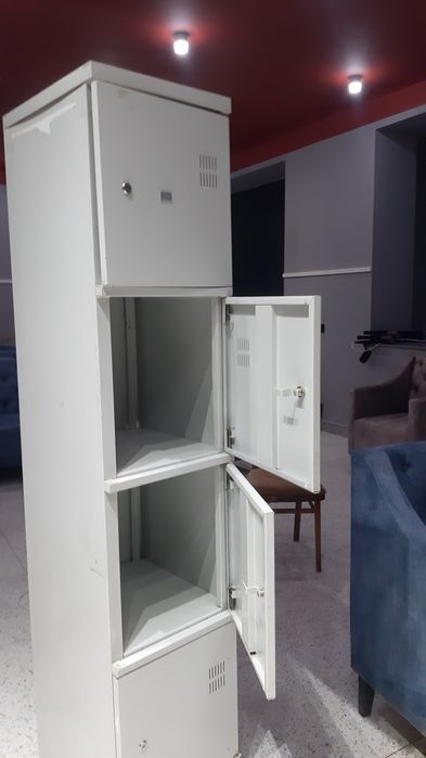 Продам  металлический шкаф