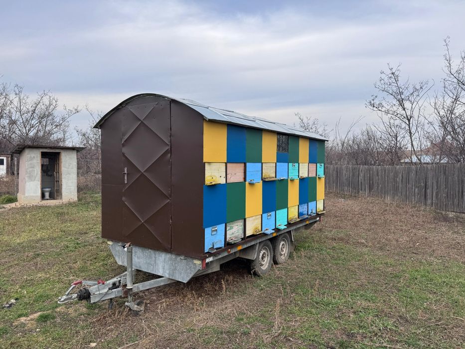 Vând vagon apicol