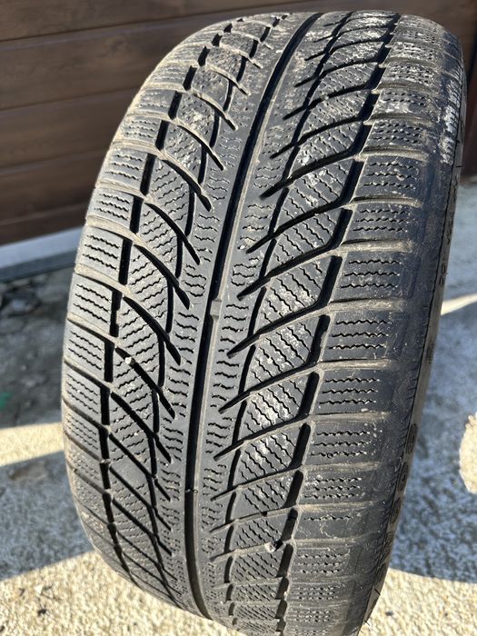 2 Anvelope iarna Hankook 225/40 si Goodride 225/35 R19