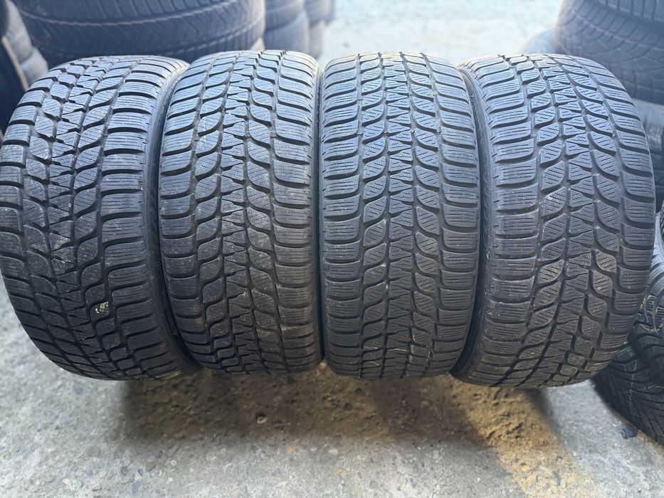 4x 245 40 19 Bridgestone Blizzak LM25 Runflat