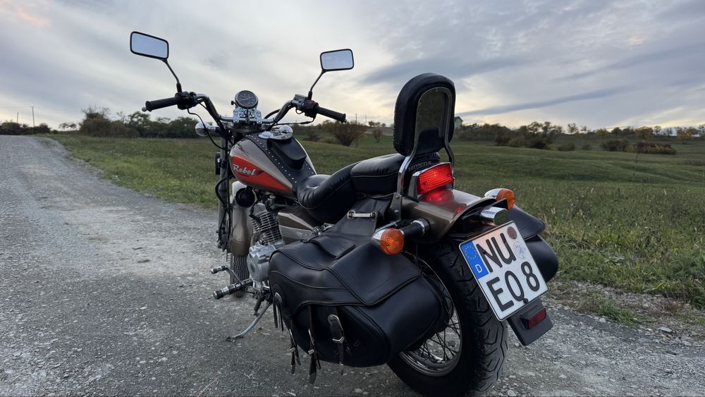 Moto Chopper HONDA REBEL 125 cmc 2000 impecabila