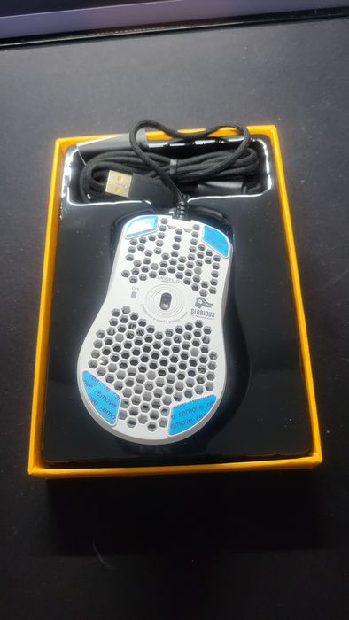 Мышка игровая Glorious model o-