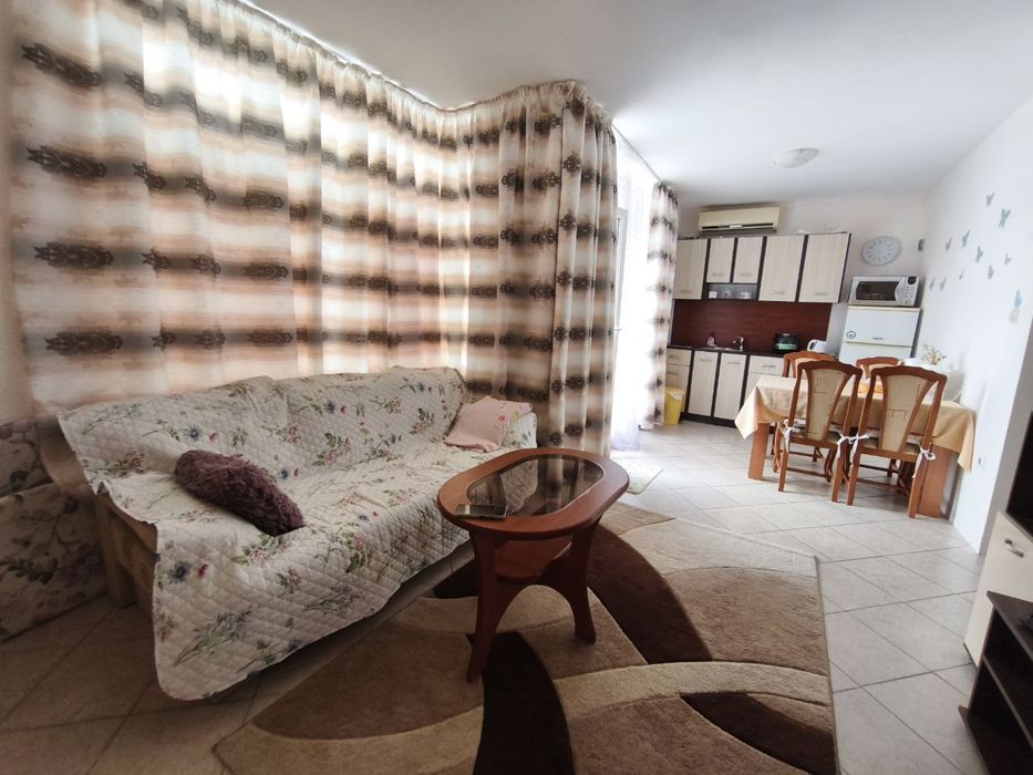 Продава се Тристаен апартамент в к.к. Слънчев бряг - 82 кв.м за 885 €/кв.м - Снимка #2