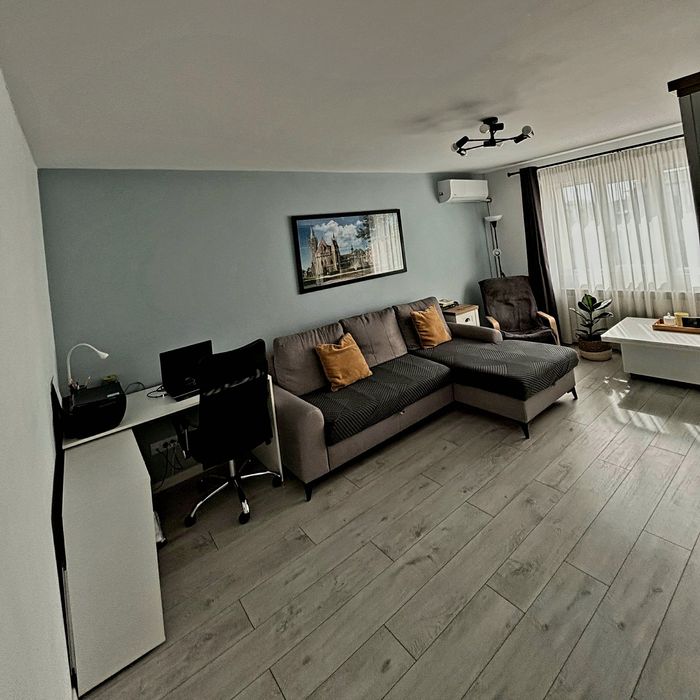 Apartament 2 camere decomandat, 59 mp, renovat 2021, mobilat, parcare + spatiu de depozitare.