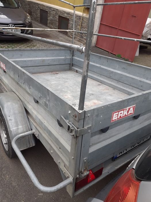 Vând Remorcă recent înmatriculată