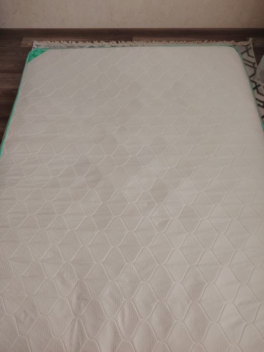 Матрас 1600 на 2000