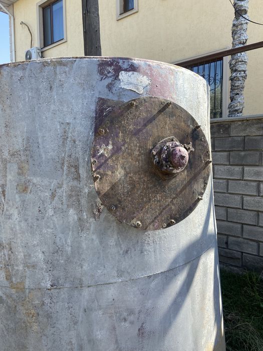 Цистерна в хорошем состоянии