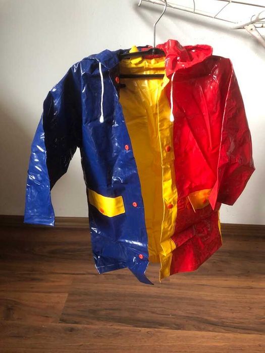 Нов дъждобран за момче или момиче – 4 години -  100% водоустойчив