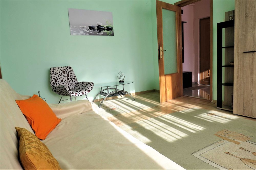 2 camere, etaj 1, perfect pozitionat Centru, fara comisioane