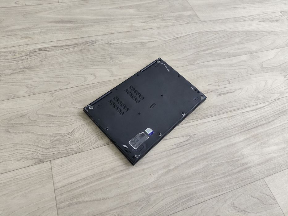 Yaponski Ultrabook NEC Lavie HZ750/G