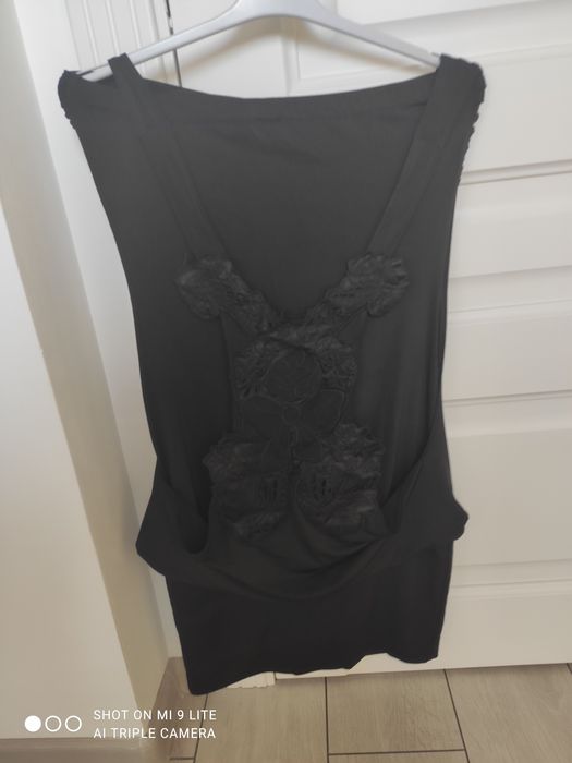 Rochie neagra mulată
