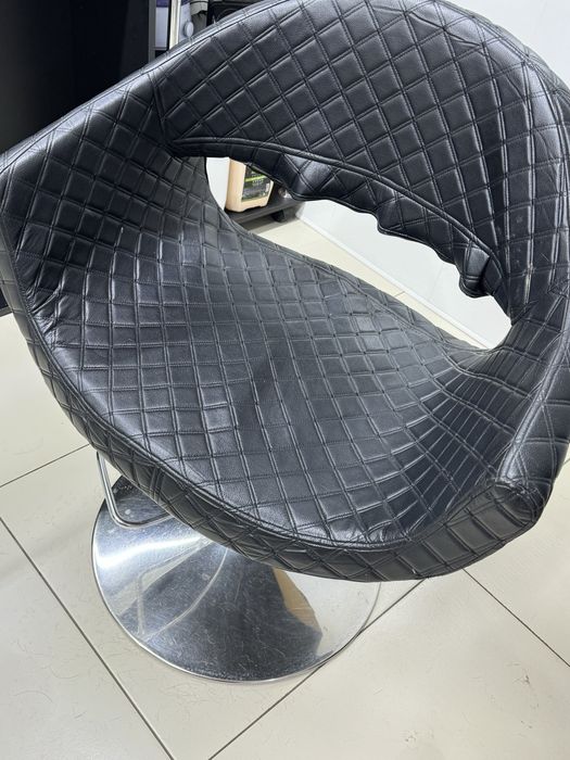 Продам кресло парикмахера