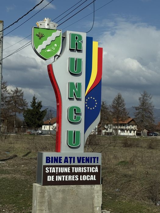 Teren intravilan comuna Runcu