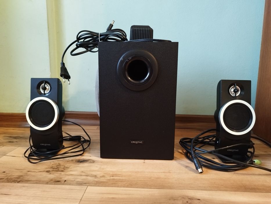 Mощна 2.1 аудио система Creative Inspire T3100 (25W RMS)