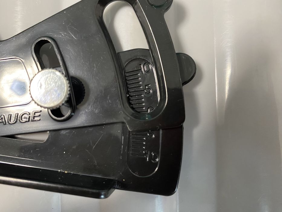 Vand regaj roti automodel