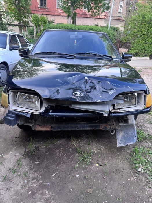 Продам ваз 2114 аварийная