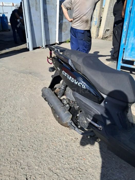 Продам скутер танк