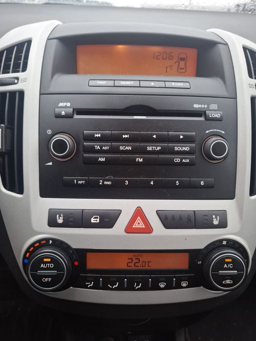 KIA Ceed 1.6 CRDi 2009 г. 90 к.с