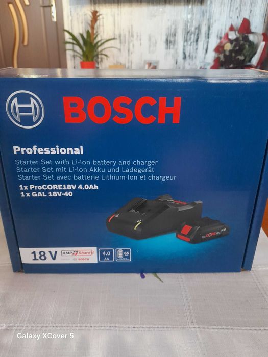 Incărcātor si acumulator Bosh Professional