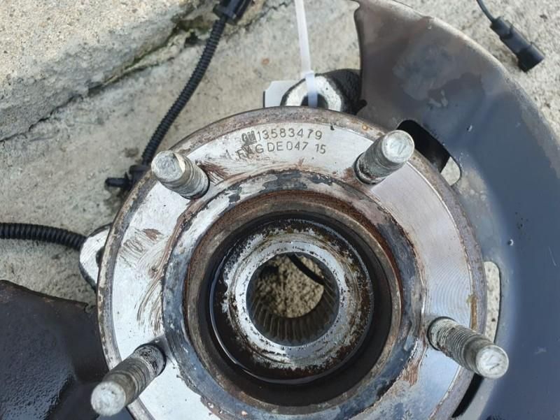 Fuzeta stanga fata Opel Zafira C 1.6CDTI 136cp 100kw; 1.6CDTI 110cp 81