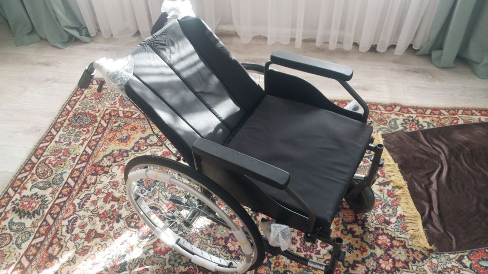 Продам Инвалидную коляску