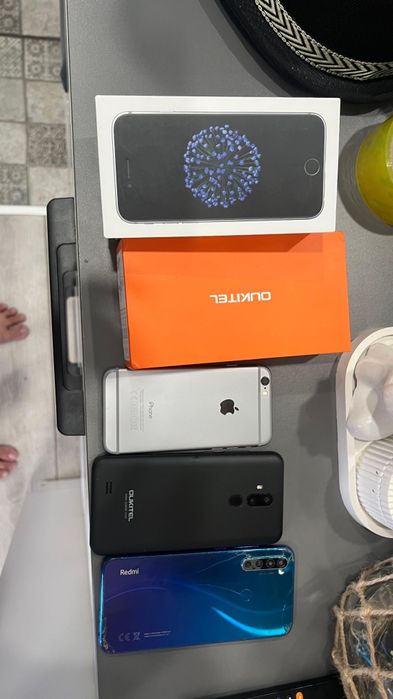 Продам 3 телефона б/у