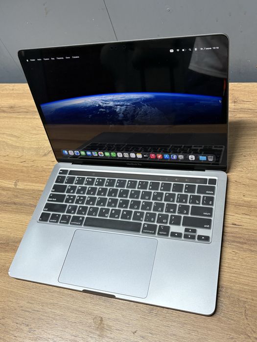 MacBook Pro M1 чип , 2020 гож с тачбаром