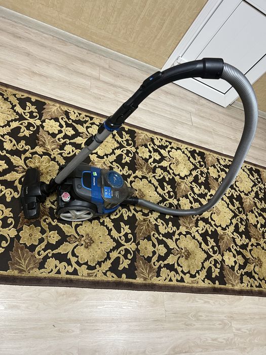 Пылесос Philips в хорошем состоянии