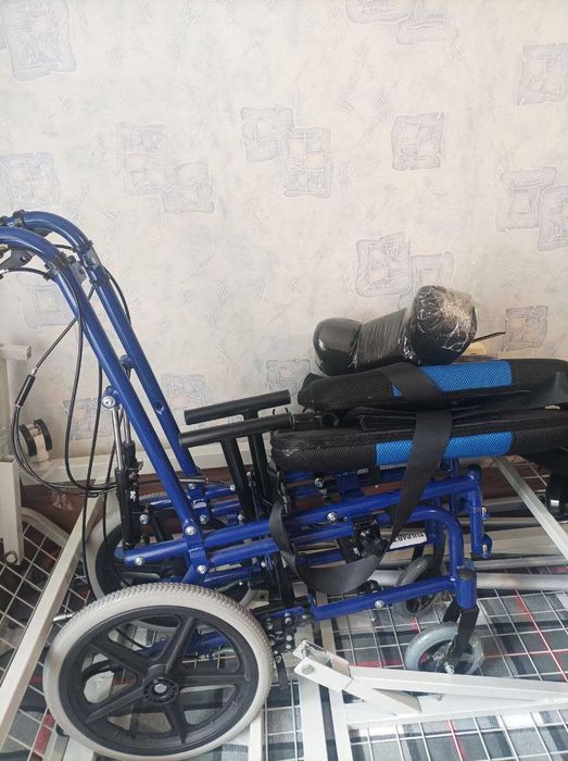 инвалидная коляска