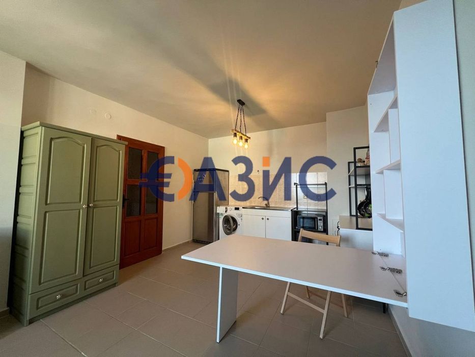 Продава се Двустаен апартамент в Созопол - 70 кв.м за 1275 €/кв.м - Снимка #5