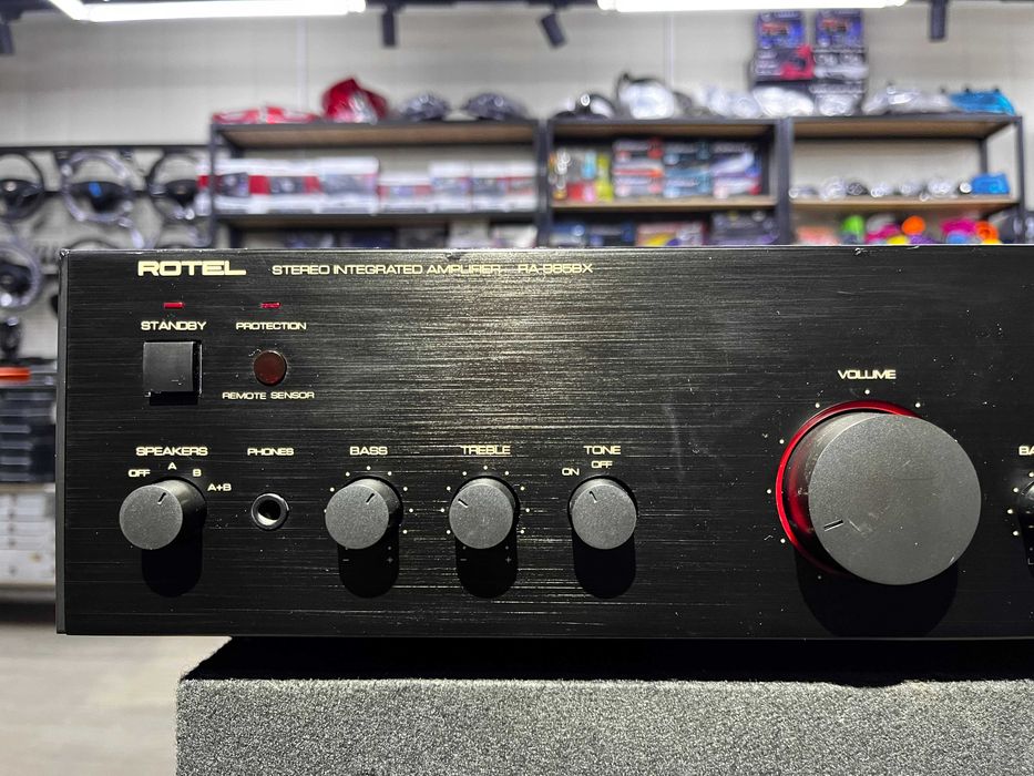 Rotel RA-985BX — Professional darajadagi stereo usilitel