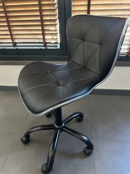 СТОЛ НА КОЛЕЛЦА BROOKLYN black- 2г гаранция и безплатна доставка