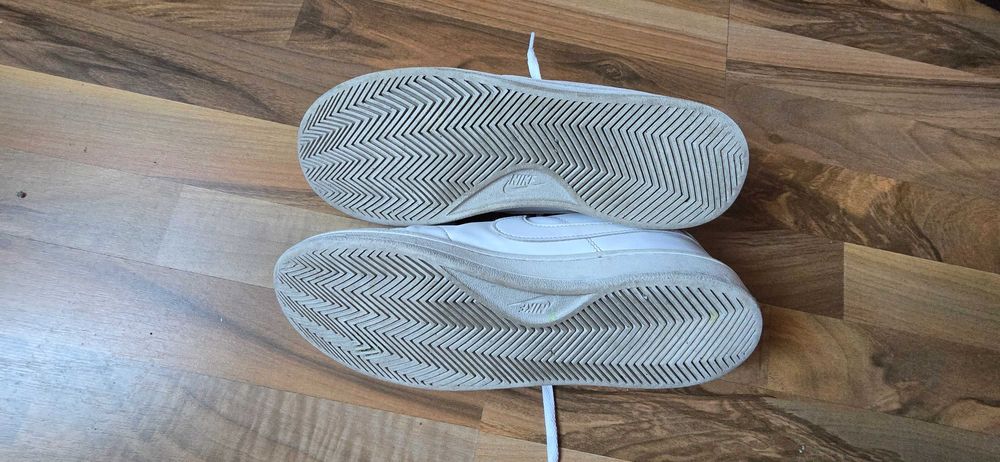 Спортни обувки Nike Cour Royale 2