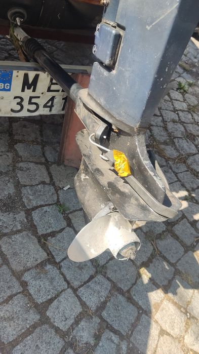 Надуваема лодка 3.70 с регистриран колесар и Ел. котва